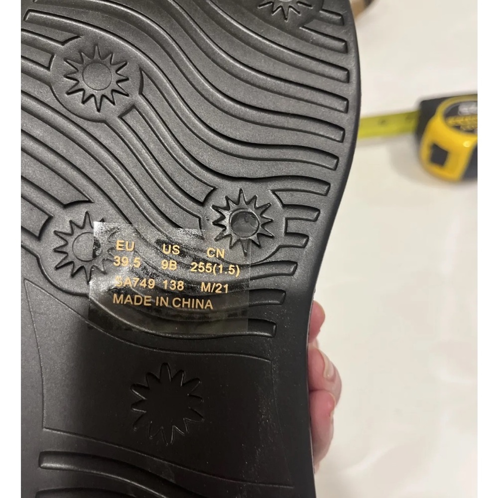 Stuart Weitzman Sandles New Without Box - image 4